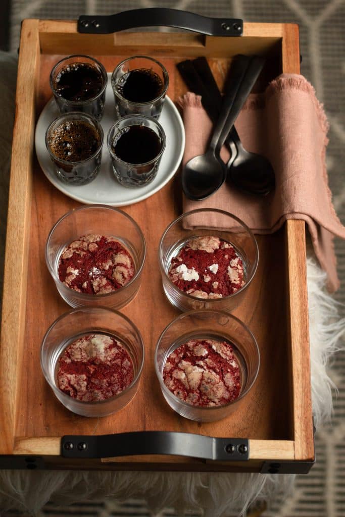 Gingerbread Red velvet affogato